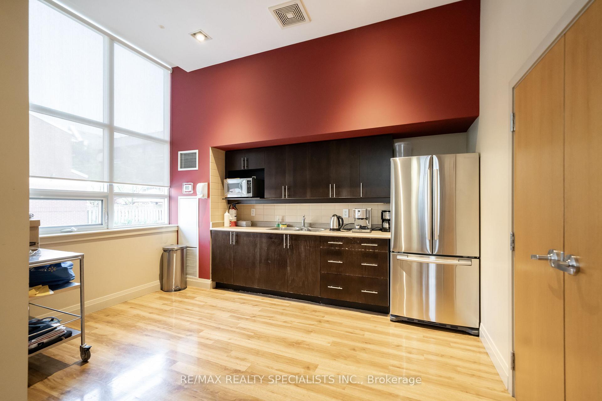 Photo 20 of Unit 514, 4 Elsinore Path, Etobicoke, New Toronto — HOMEH