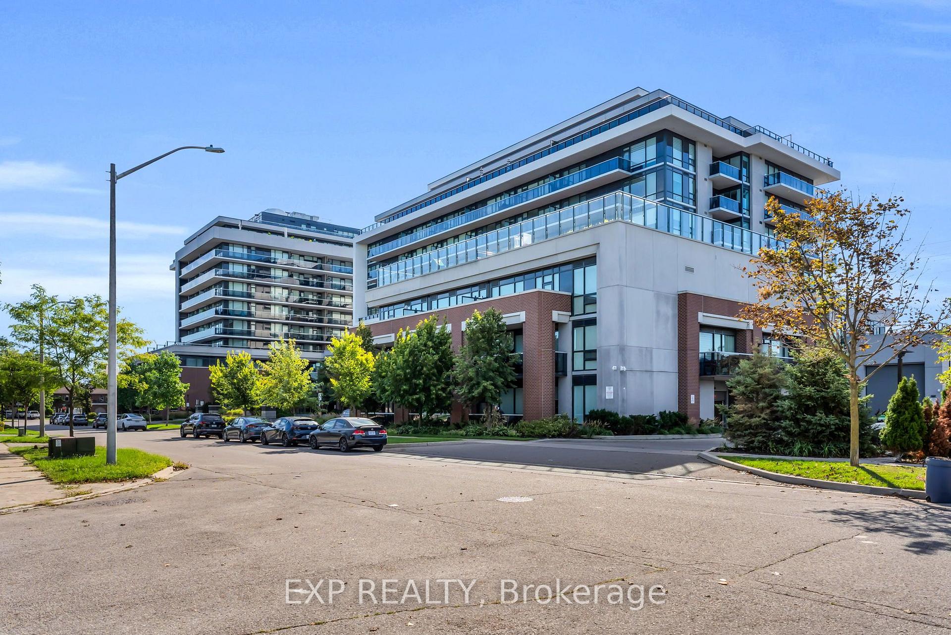 Photo 3 of Unit 421, 4800 Highway 7, Vaughan, East Woodbridge — HOMEH