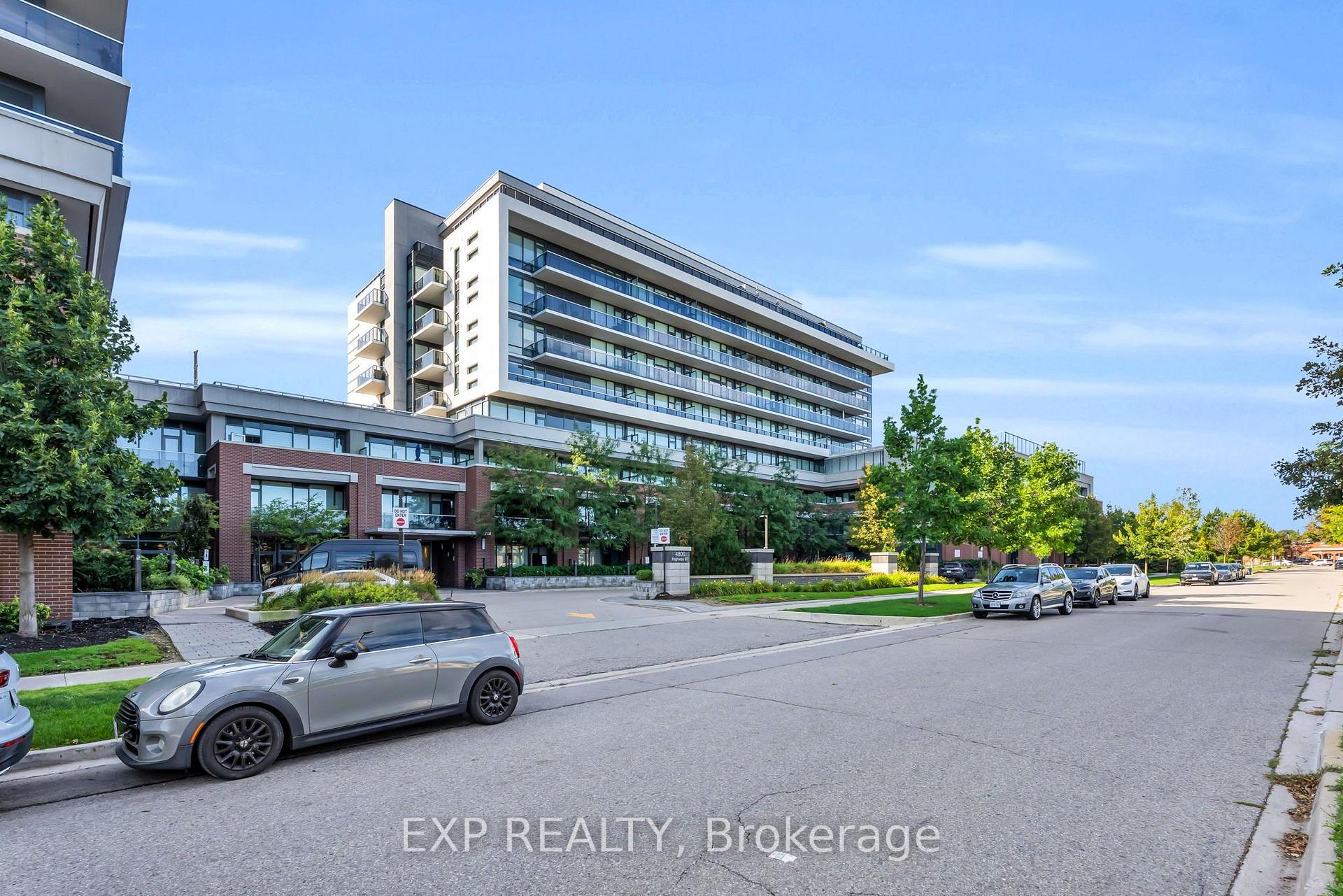 Photo 4 of Unit 421, 4800 Highway 7, Vaughan, East Woodbridge — HOMEH