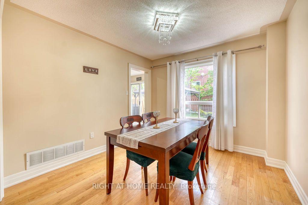 Photo 10 of 4769 Rosebush Road, Mississauga, East Credit — HOMEH