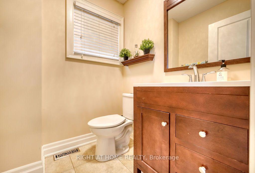 Photo 15 of 4769 Rosebush Road, Mississauga, East Credit — HOMEH