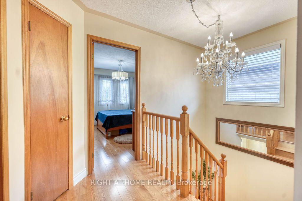 Photo 17 of 4769 Rosebush Road, Mississauga, East Credit — HOMEH