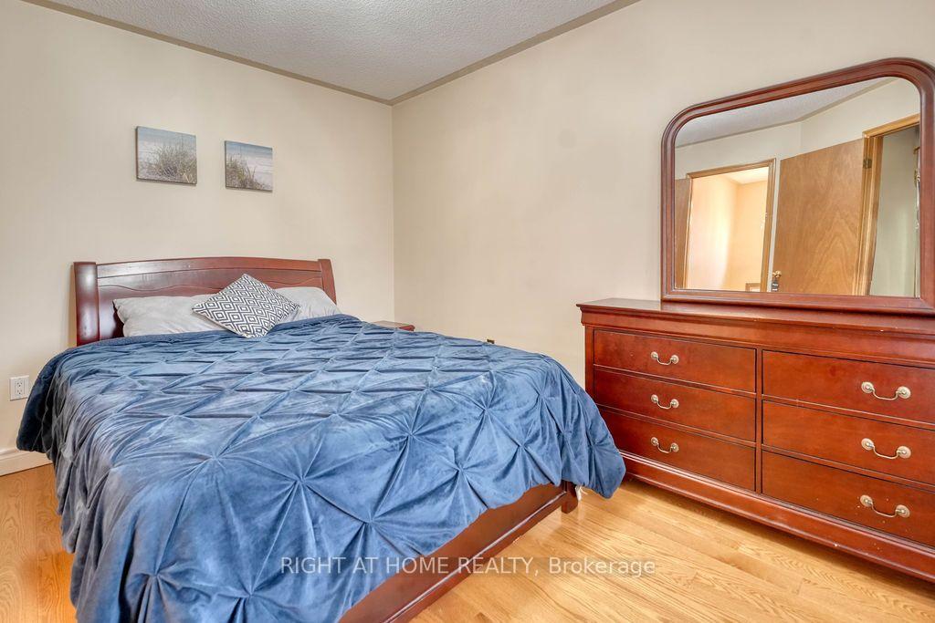 Photo 21 of 4769 Rosebush Road, Mississauga, East Credit — HOMEH