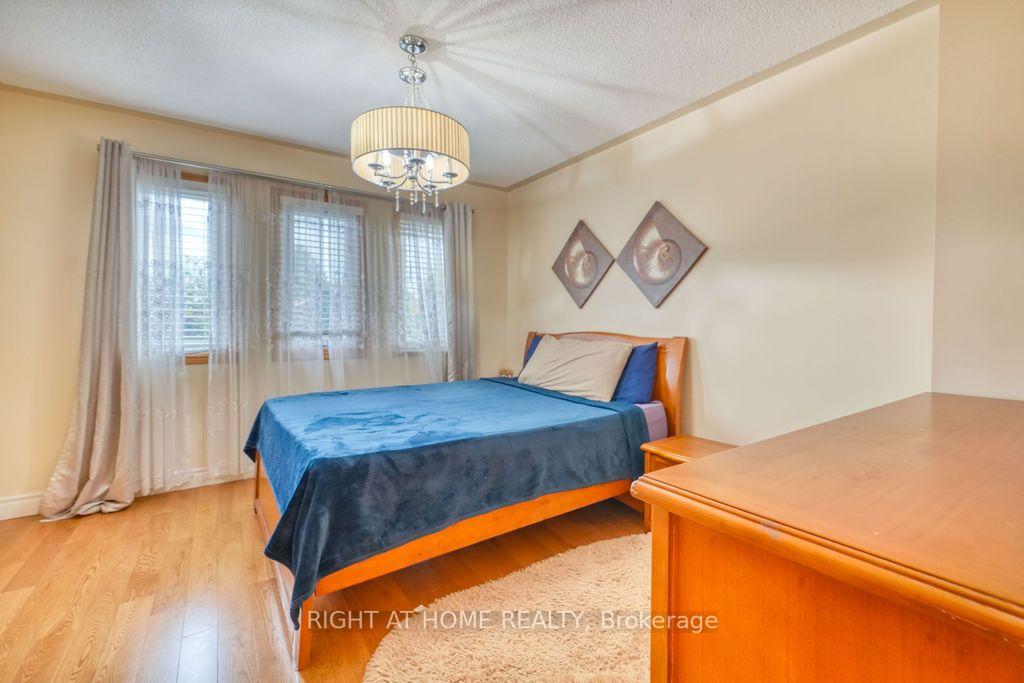 Photo 22 of 4769 Rosebush Road, Mississauga, East Credit — HOMEH