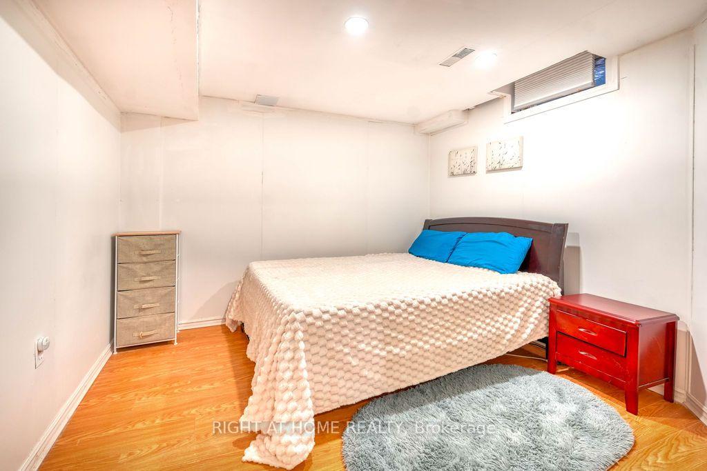 Photo 24 of 4769 Rosebush Road, Mississauga, East Credit — HOMEH