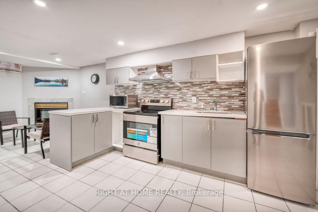 Photo 27 of 4769 Rosebush Road, Mississauga, East Credit — HOMEH