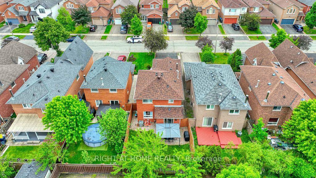 Photo 33 of 4769 Rosebush Road, Mississauga, East Credit — HOMEH