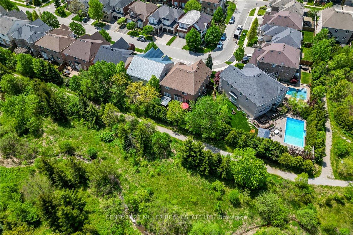 Photo 2 of 2371 Calloway Drive, Oakville, Westmount — HOMEH