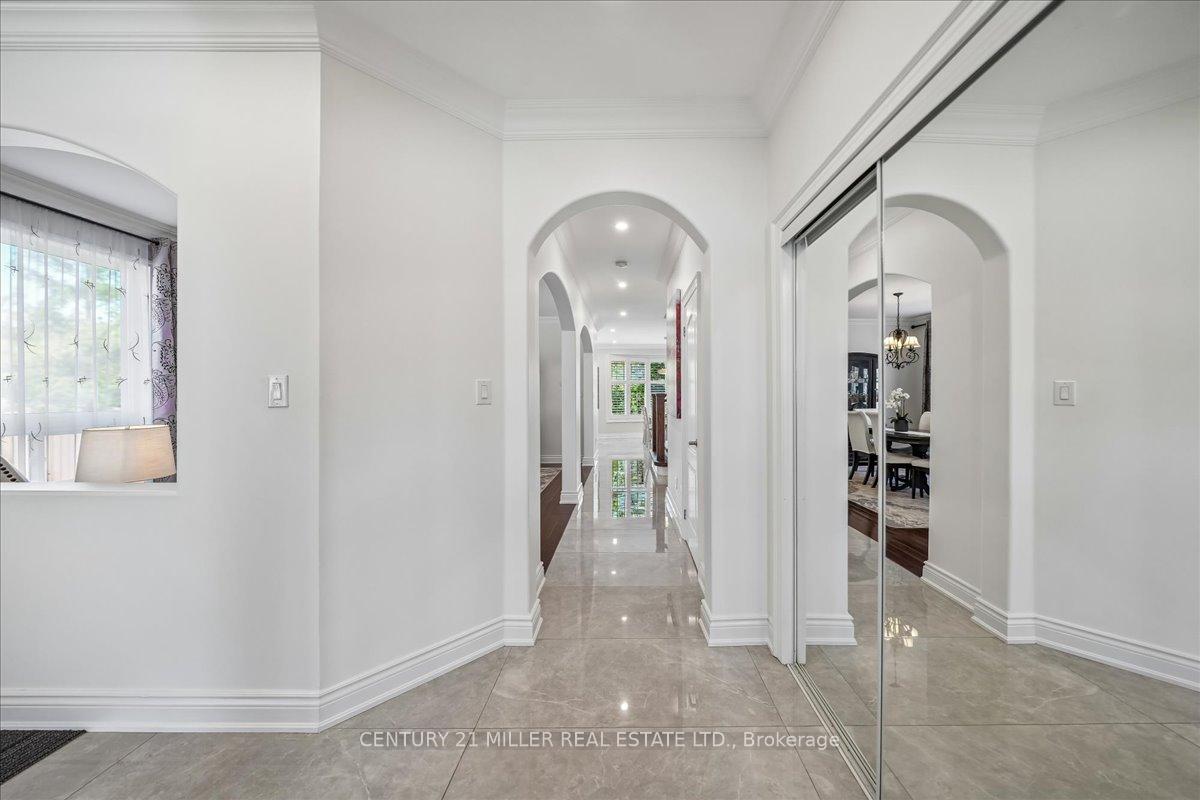 Photo 8 of 2371 Calloway Drive, Oakville, Westmount — HOMEH