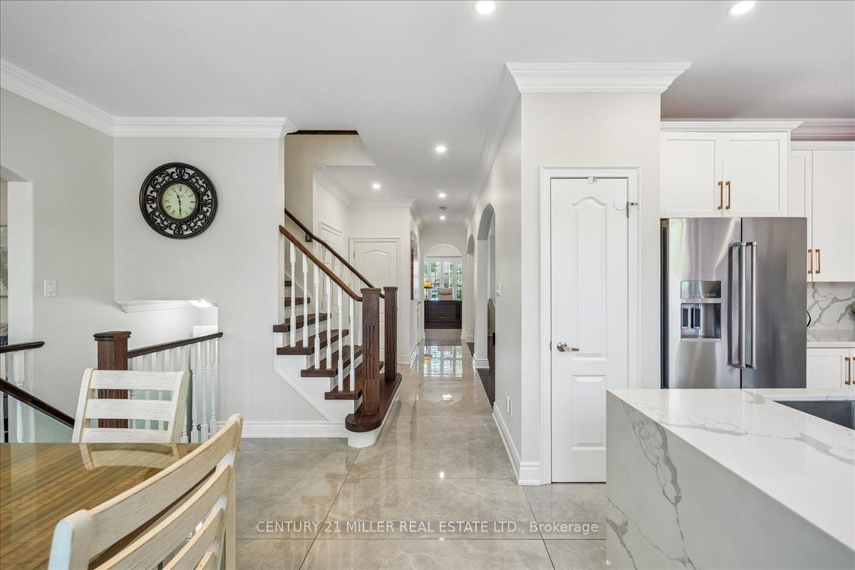 Photo 15 of 2371 Calloway Drive, Oakville, Westmount — HOMEH