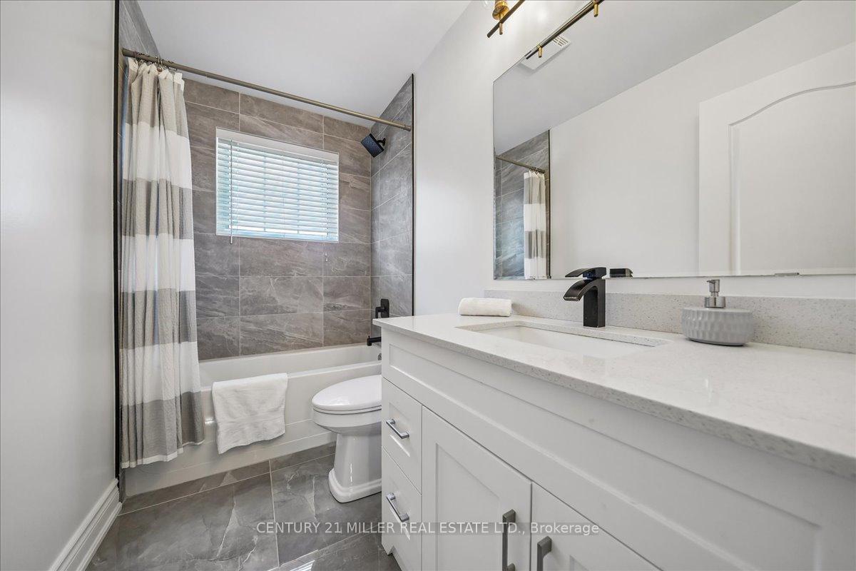 Photo 26 of 2371 Calloway Drive, Oakville, Westmount — HOMEH