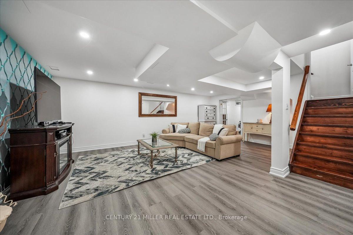 Photo 34 of 2371 Calloway Drive, Oakville, Westmount — HOMEH