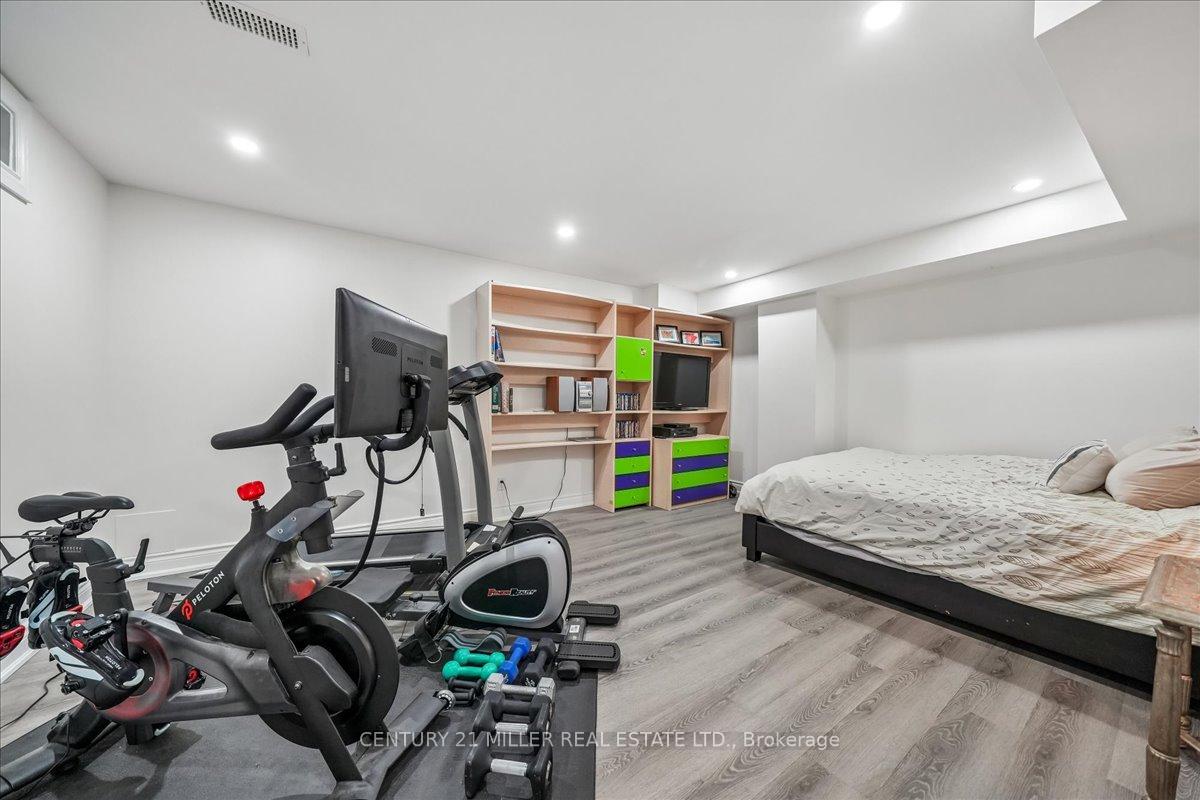 Photo 36 of 2371 Calloway Drive, Oakville, Westmount — HOMEH