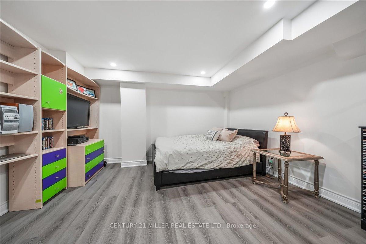 Photo 37 of 2371 Calloway Drive, Oakville, Westmount — HOMEH