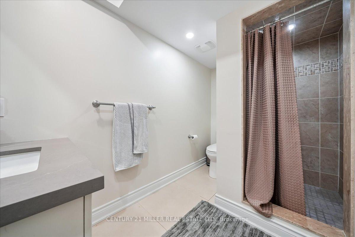 Photo 40 of 2371 Calloway Drive, Oakville, Westmount — HOMEH