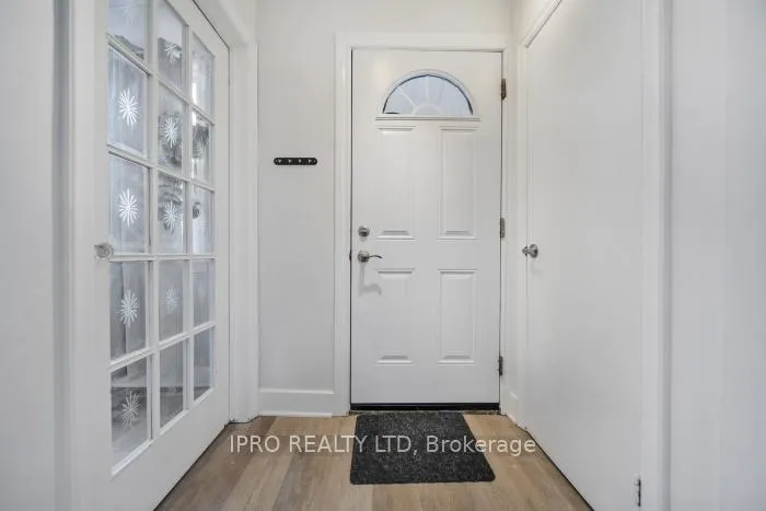Photo 7 of 146 Glencarry Avenue, Hamilton, Glenview — HOMEH