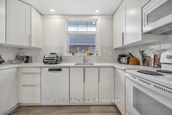 Photo 15 of 146 Glencarry Avenue, Hamilton, Glenview — HOMEH