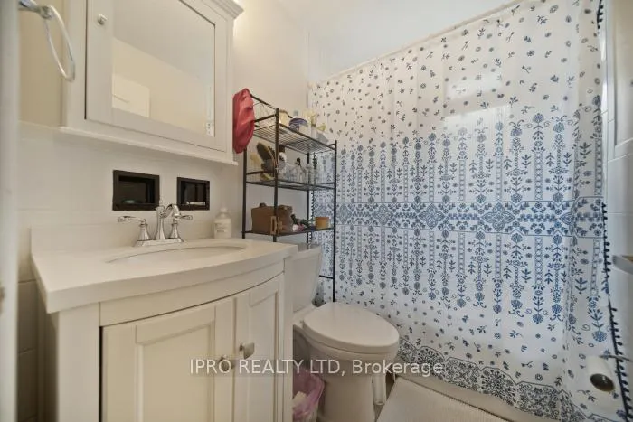 Photo 18 of 146 Glencarry Avenue, Hamilton, Glenview — HOMEH