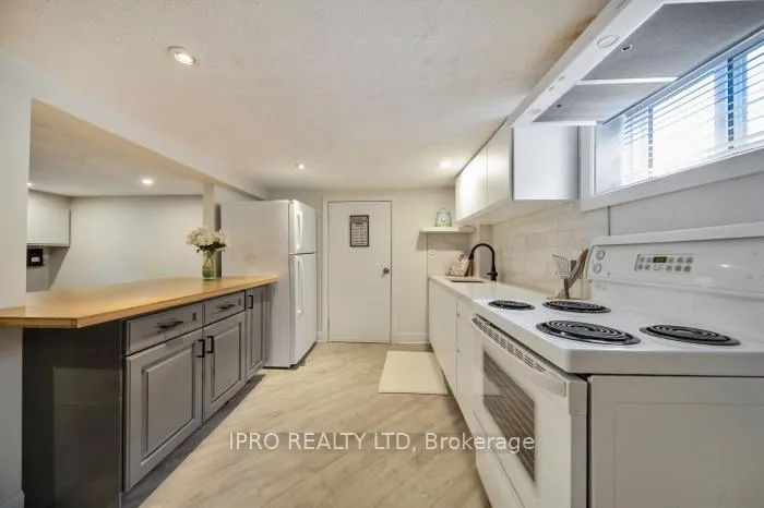 Photo 26 of 146 Glencarry Avenue, Hamilton, Glenview — HOMEH
