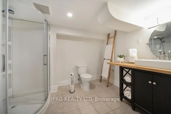 Photo 36 of 146 Glencarry Avenue, Hamilton, Glenview — HOMEH