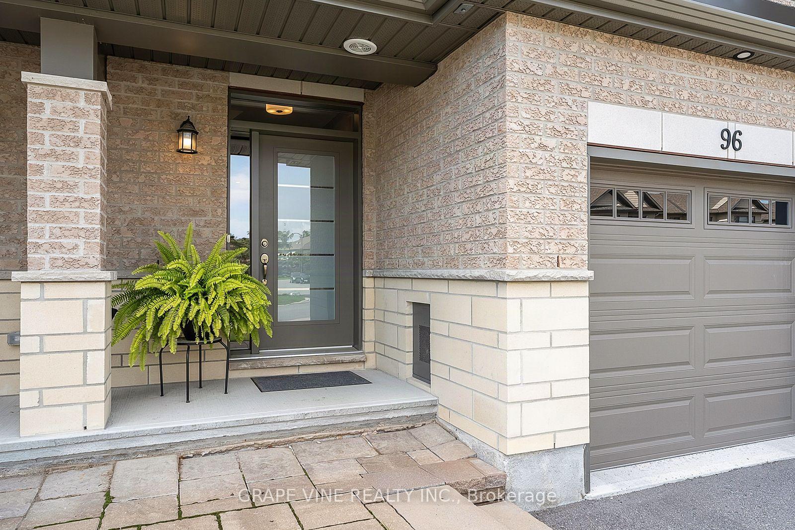 Photo 4 of 96 Porter Street, Ottawa, Stittsville (South) — HOMEH