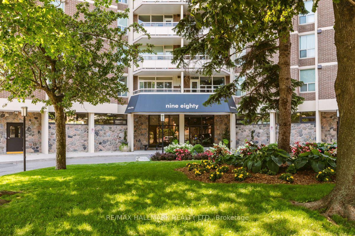 Photo 3 of Unit 1201, 980 Broadview Avenue, Toronto, Broadview North — HOMEH