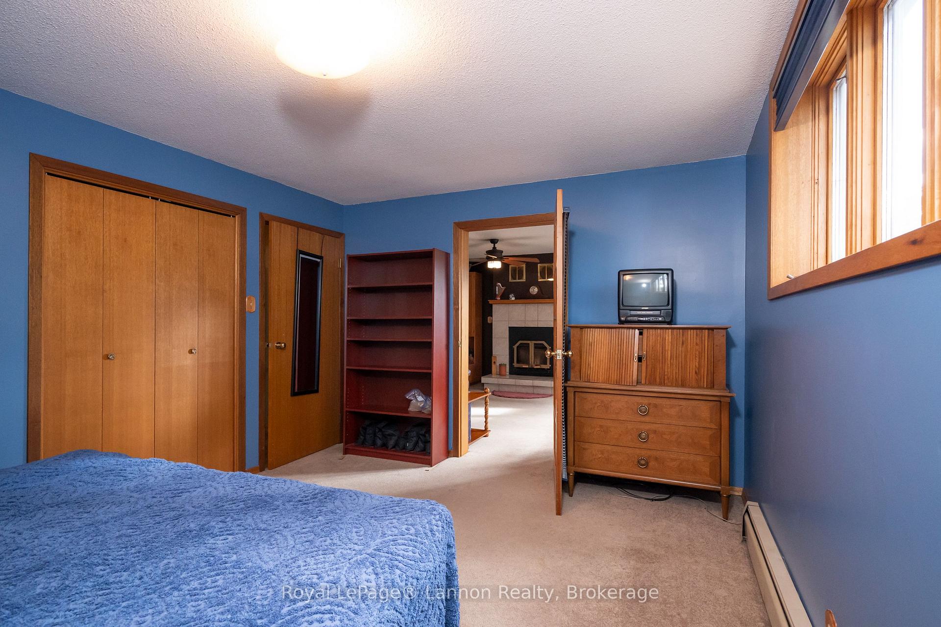 Photo 40 of 110 Chercover Drive, Thunder Bay, John Street South — HOMEH