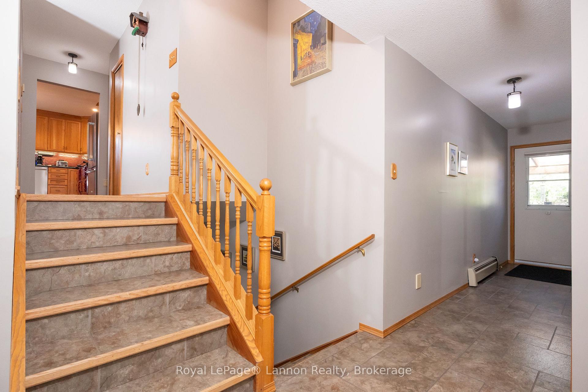 Photo 9 of 110 Chercover Drive, Thunder Bay, John Street South — HOMEH