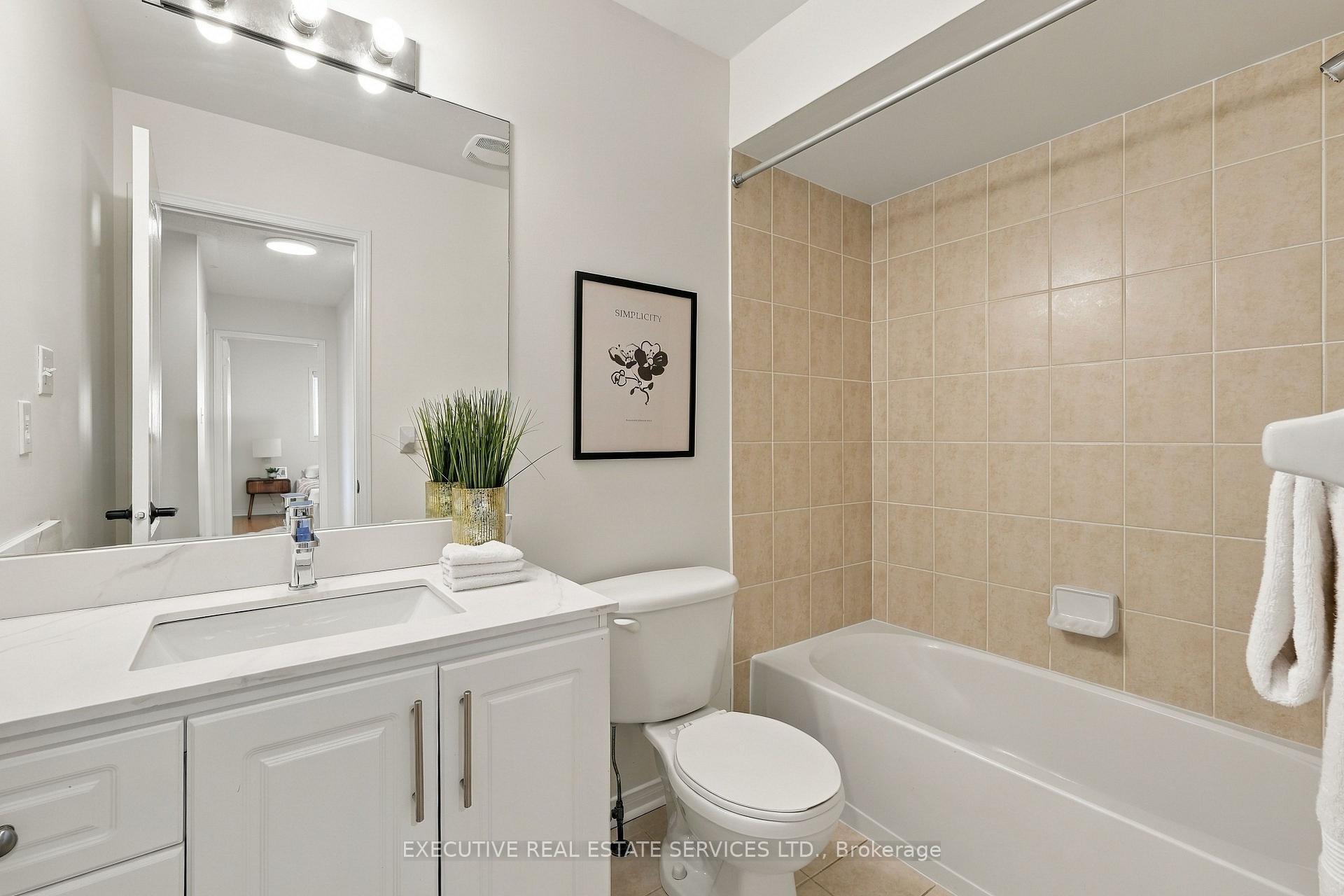 Photo 31 of 184 Queen Mary Drive, Brampton, Fletcher's Meadow — HOMEH