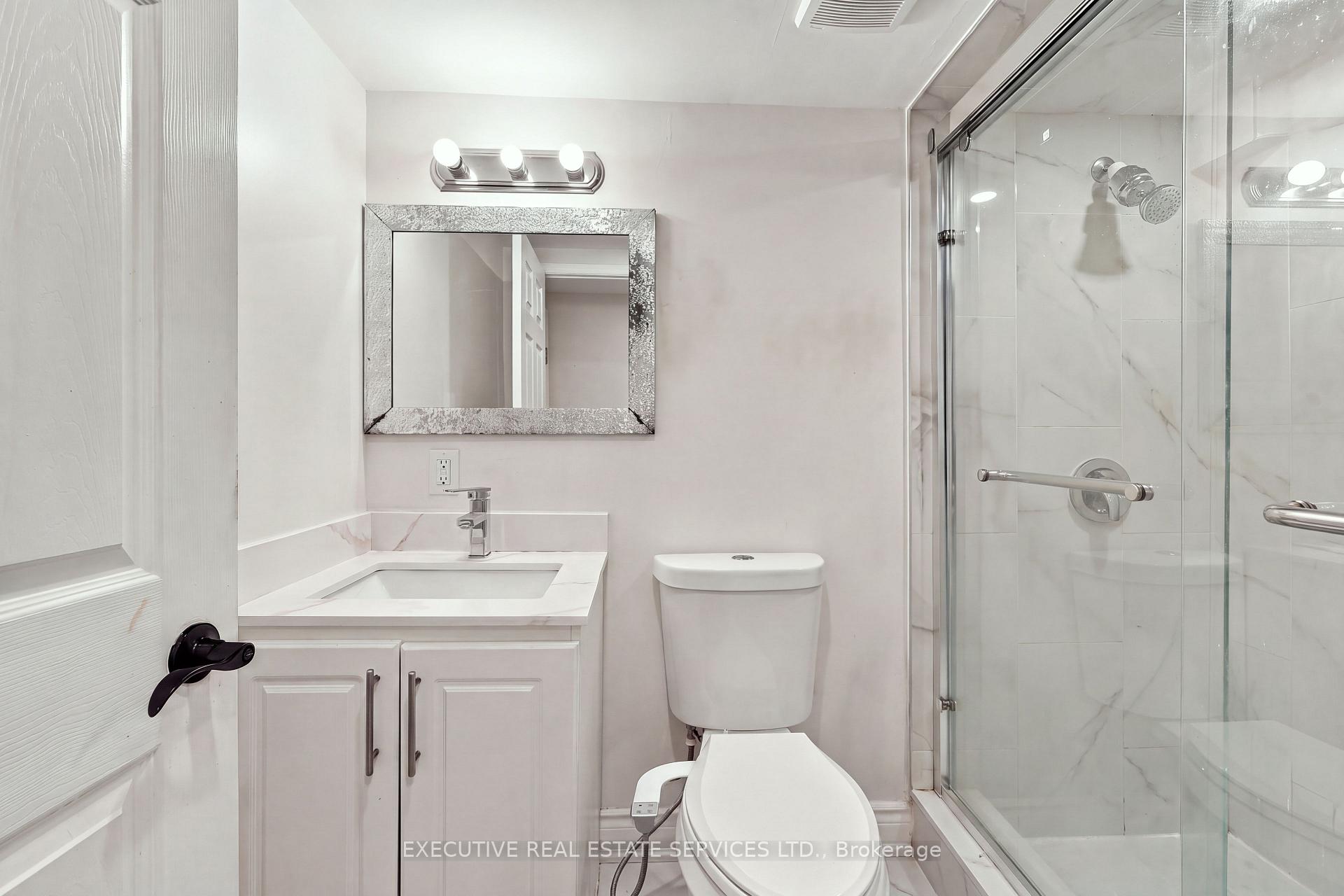 Photo 42 of 184 Queen Mary Drive, Brampton, Fletcher's Meadow — HOMEH