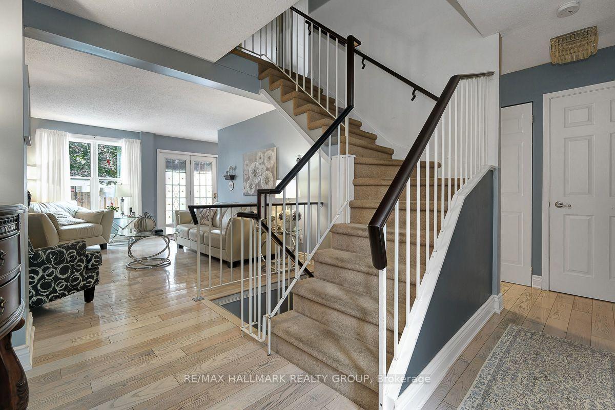 Photo 6 of 295 Kennedy Lane E, Ottawa, Bilberry Creek/Queenswood Heights — HOMEH