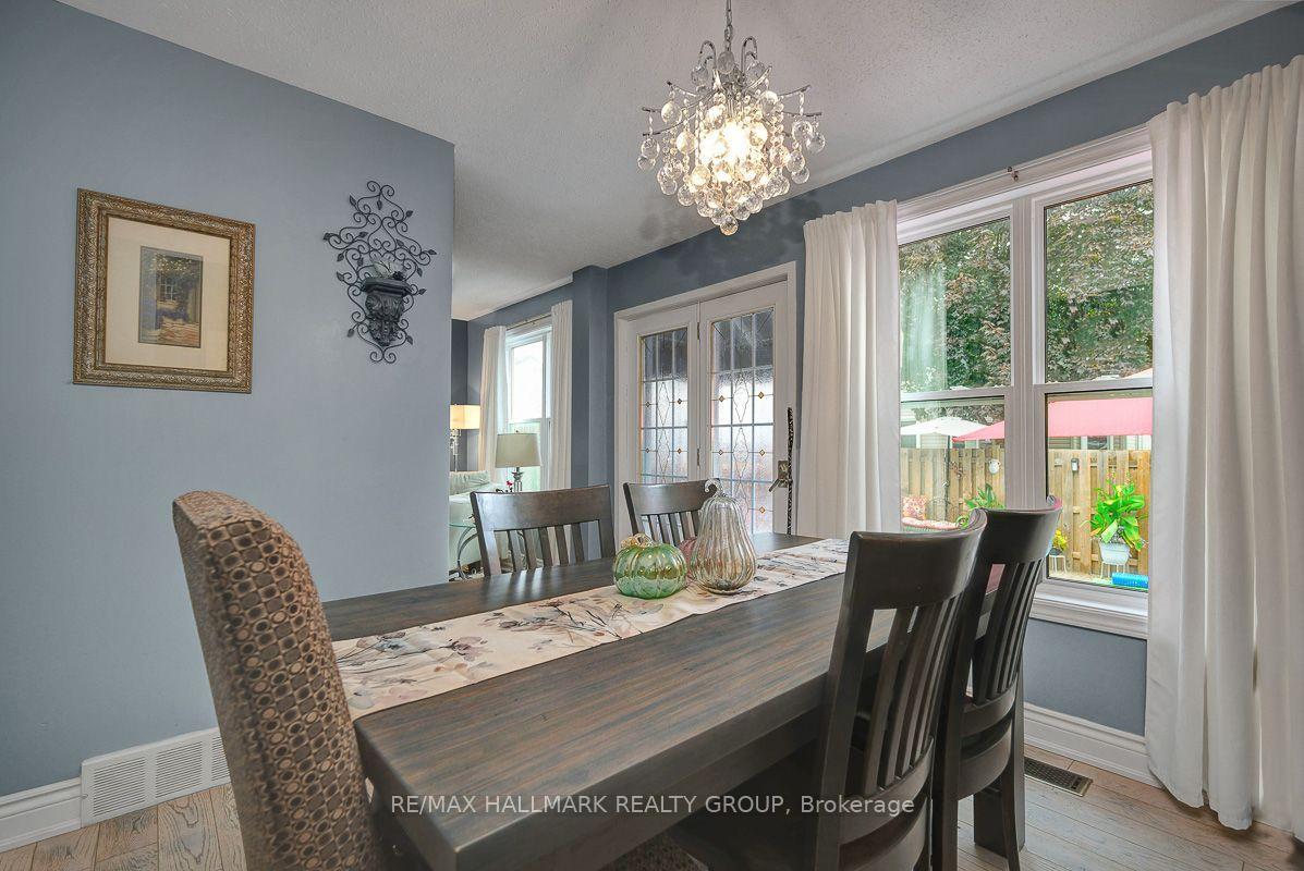 Photo 15 of 295 Kennedy Lane E, Ottawa, Bilberry Creek/Queenswood Heights — HOMEH