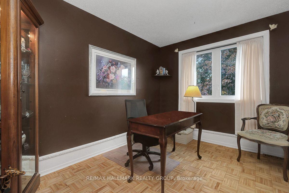 Photo 29 of 295 Kennedy Lane E, Ottawa, Bilberry Creek/Queenswood Heights — HOMEH