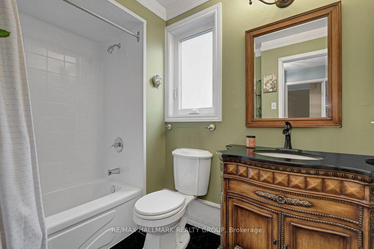 Photo 30 of 295 Kennedy Lane E, Ottawa, Bilberry Creek/Queenswood Heights — HOMEH