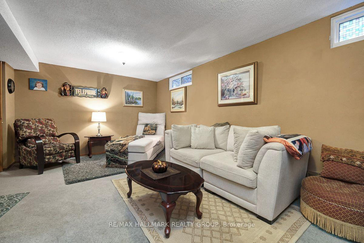 Photo 34 of 295 Kennedy Lane E, Ottawa, Bilberry Creek/Queenswood Heights — HOMEH