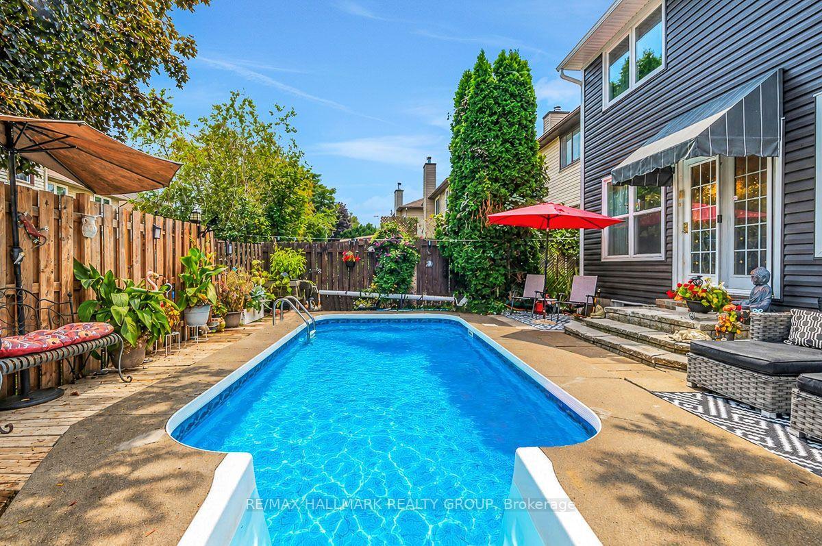 Photo 39 of 295 Kennedy Lane E, Ottawa, Bilberry Creek/Queenswood Heights — HOMEH