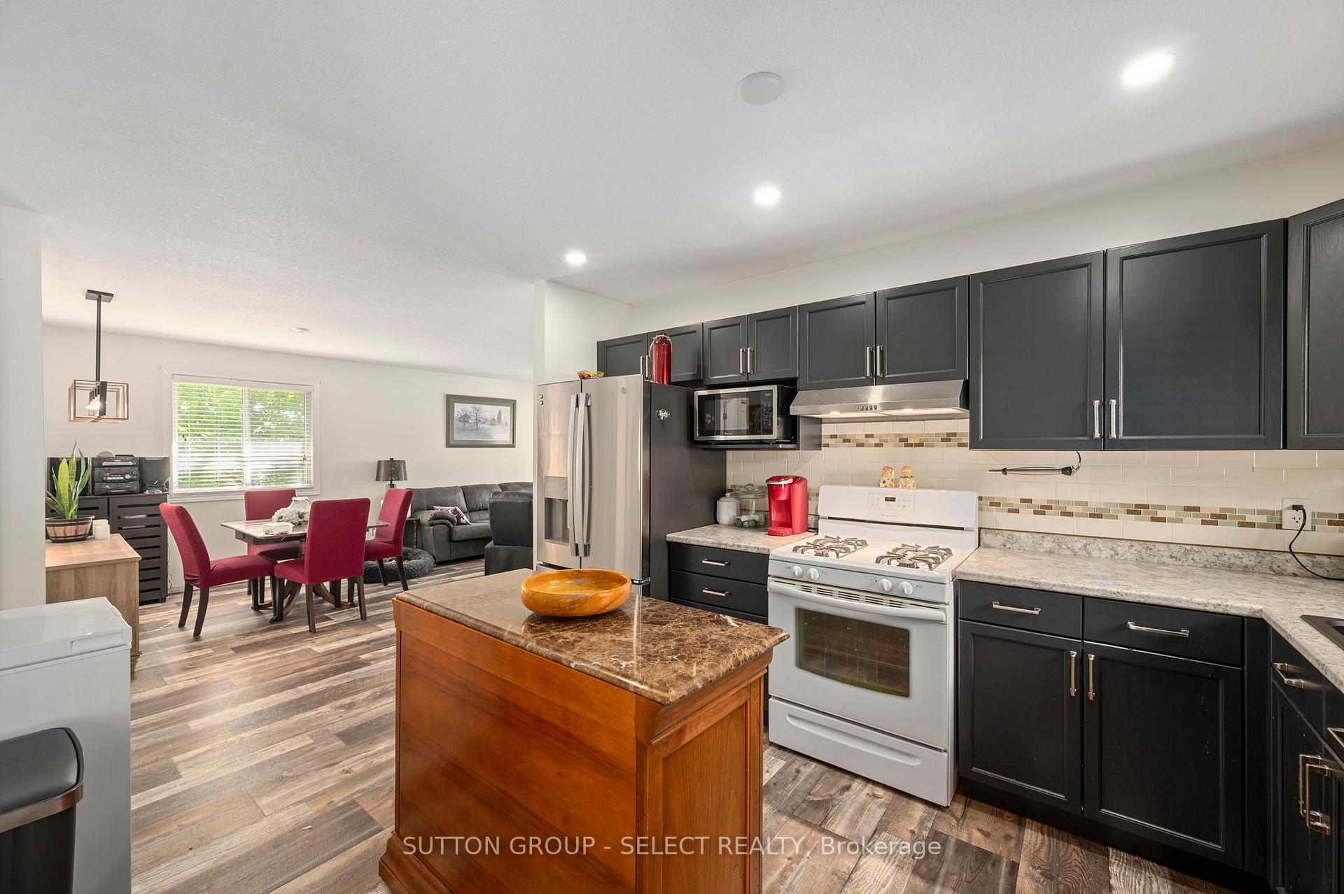 Photo 16 of 51 Greenway Boulevard, St. Thomas — HOMEH