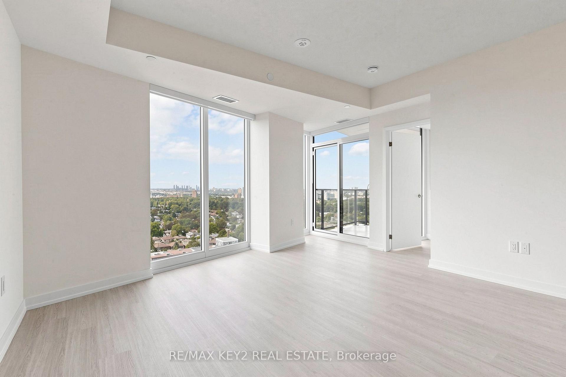 Photo 2 of Unit 2004, 4010 Eglinton Avenue W, Etobicoke, Humber Heights — HOMEH