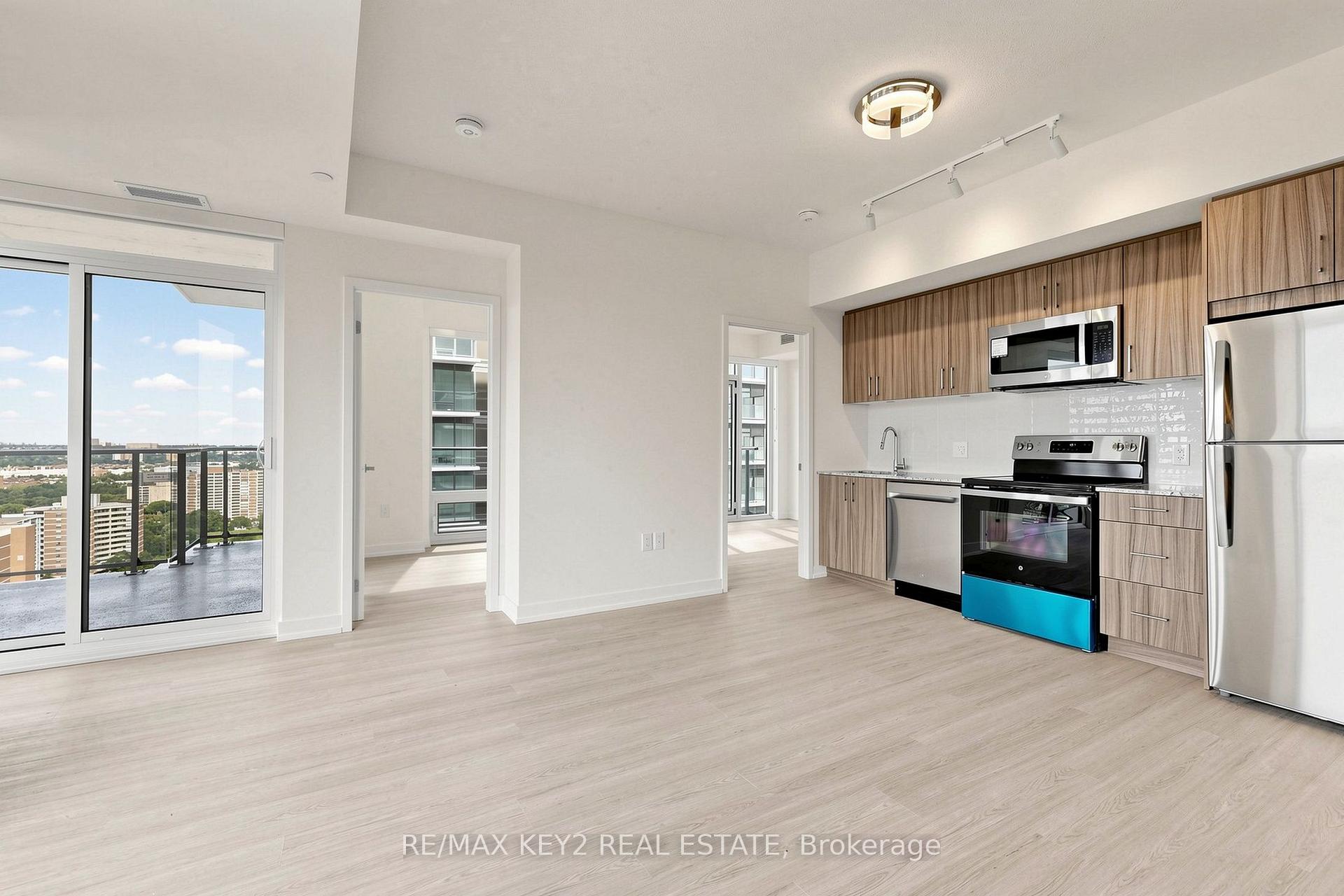 Photo 5 of Unit 2004, 4010 Eglinton Avenue W, Etobicoke, Humber Heights — HOMEH