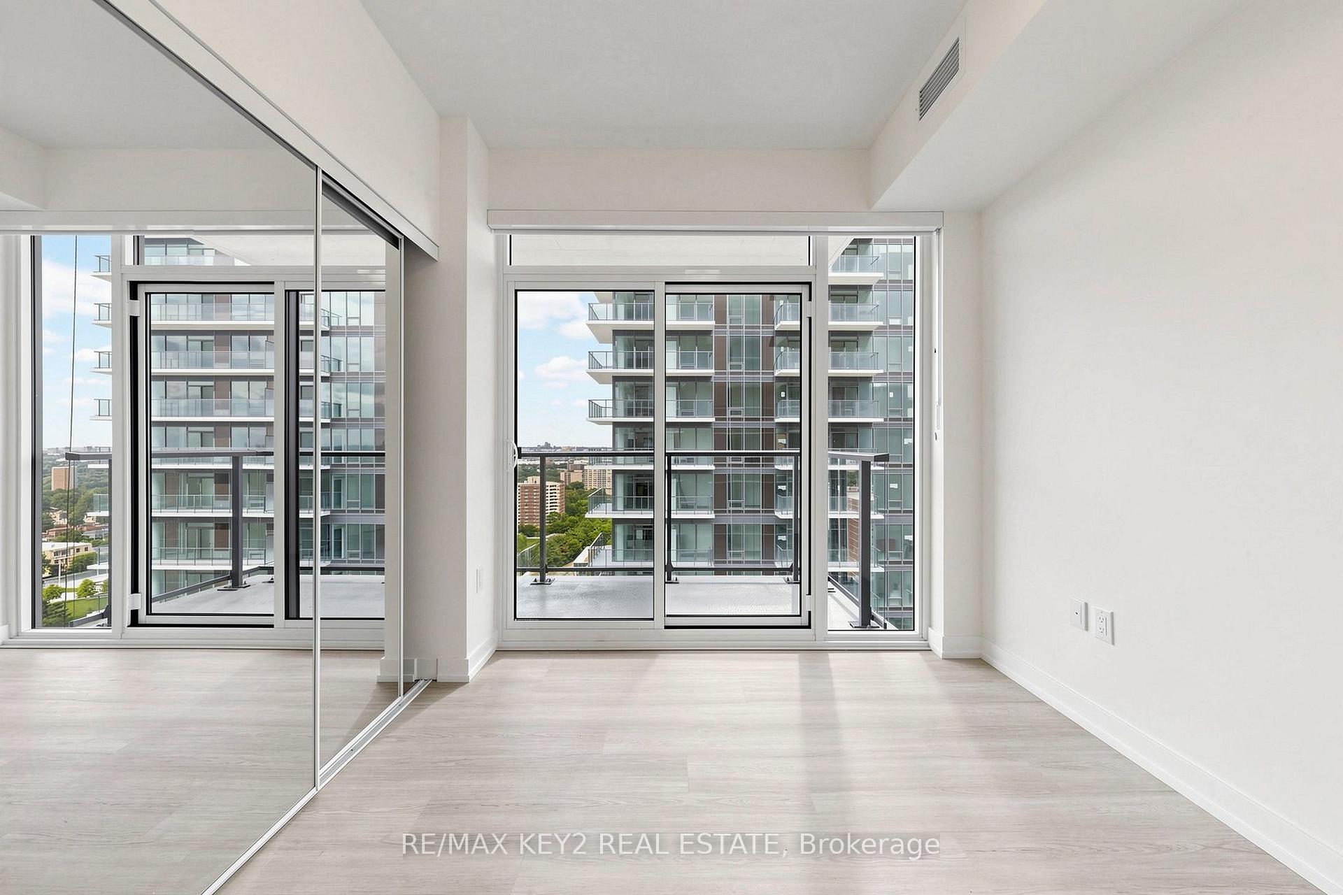 Photo 10 of Unit 2004, 4010 Eglinton Avenue W, Etobicoke, Humber Heights — HOMEH