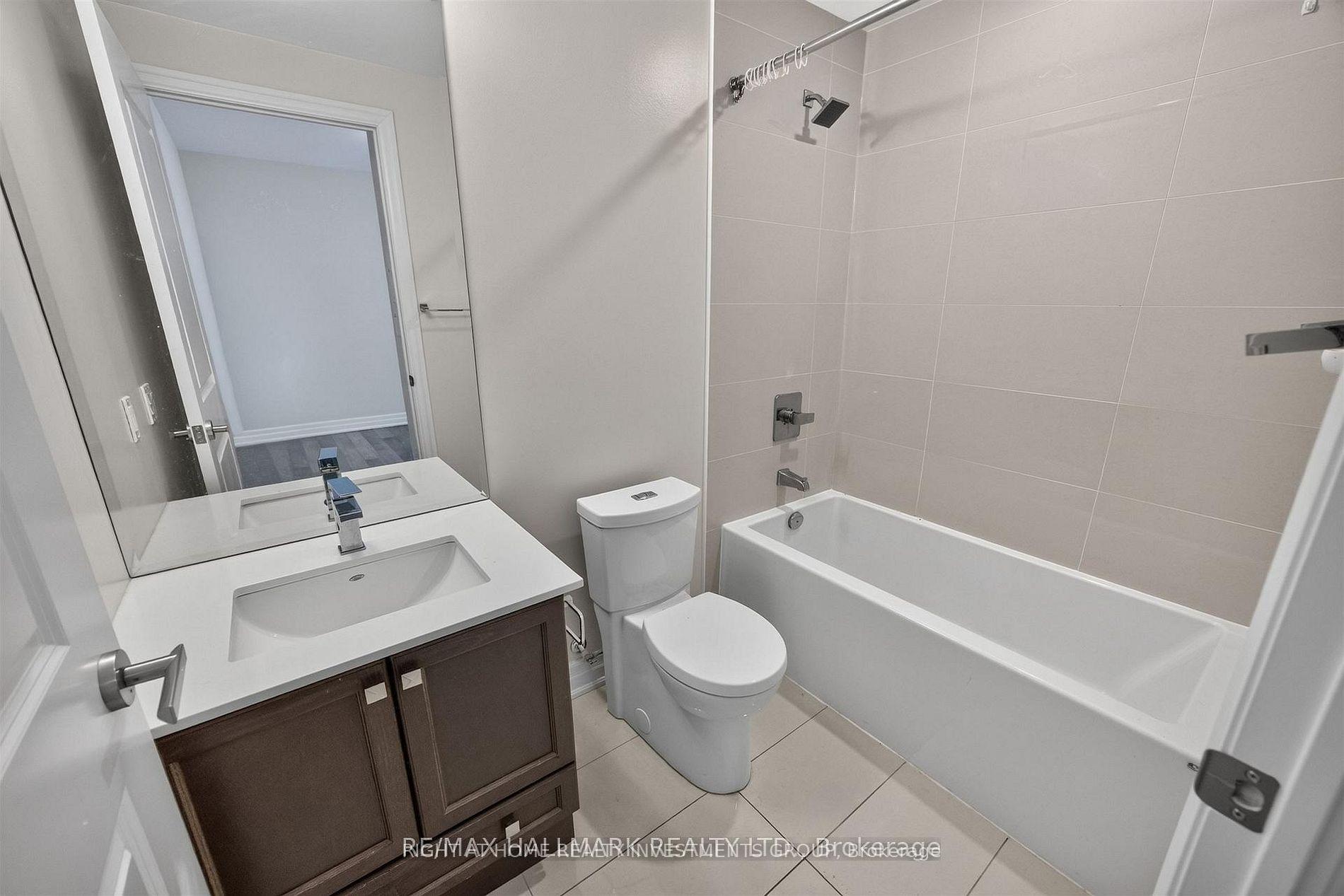 Photo 11 of Unit 219, 9085 Jane Street, Vaughan, Concord — HOMEH