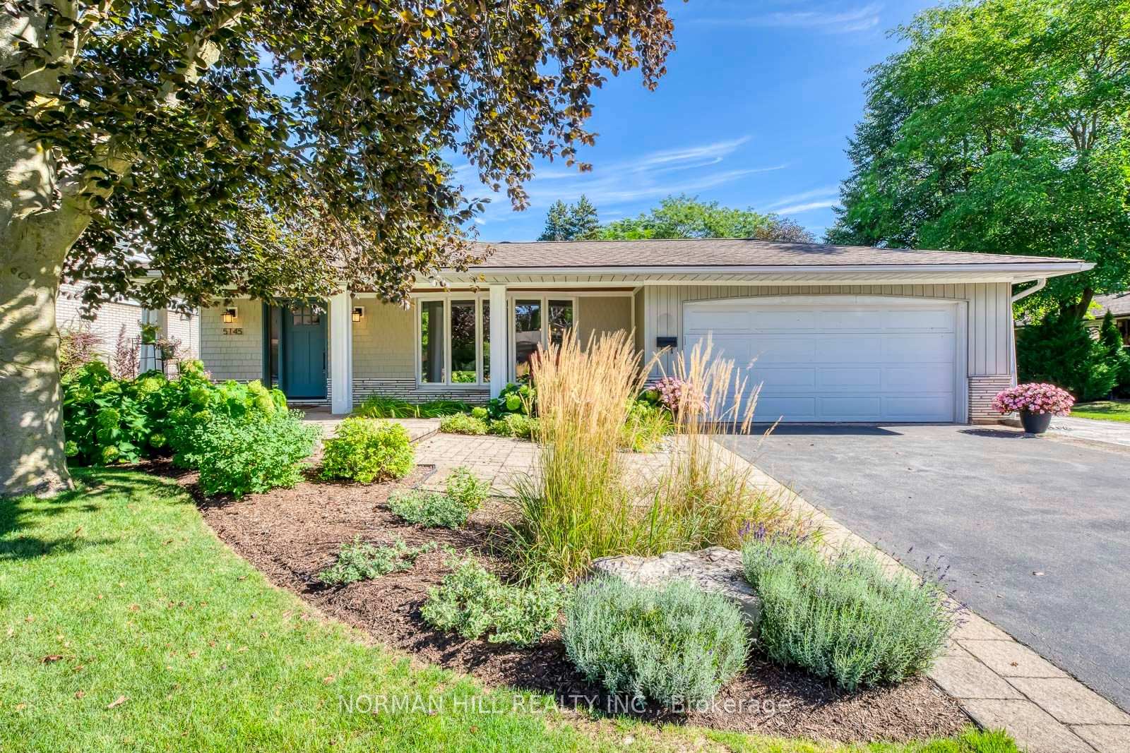 Photo 2 of 5145 Bayfield Crescent, Burlington, Appleby — HOMEH