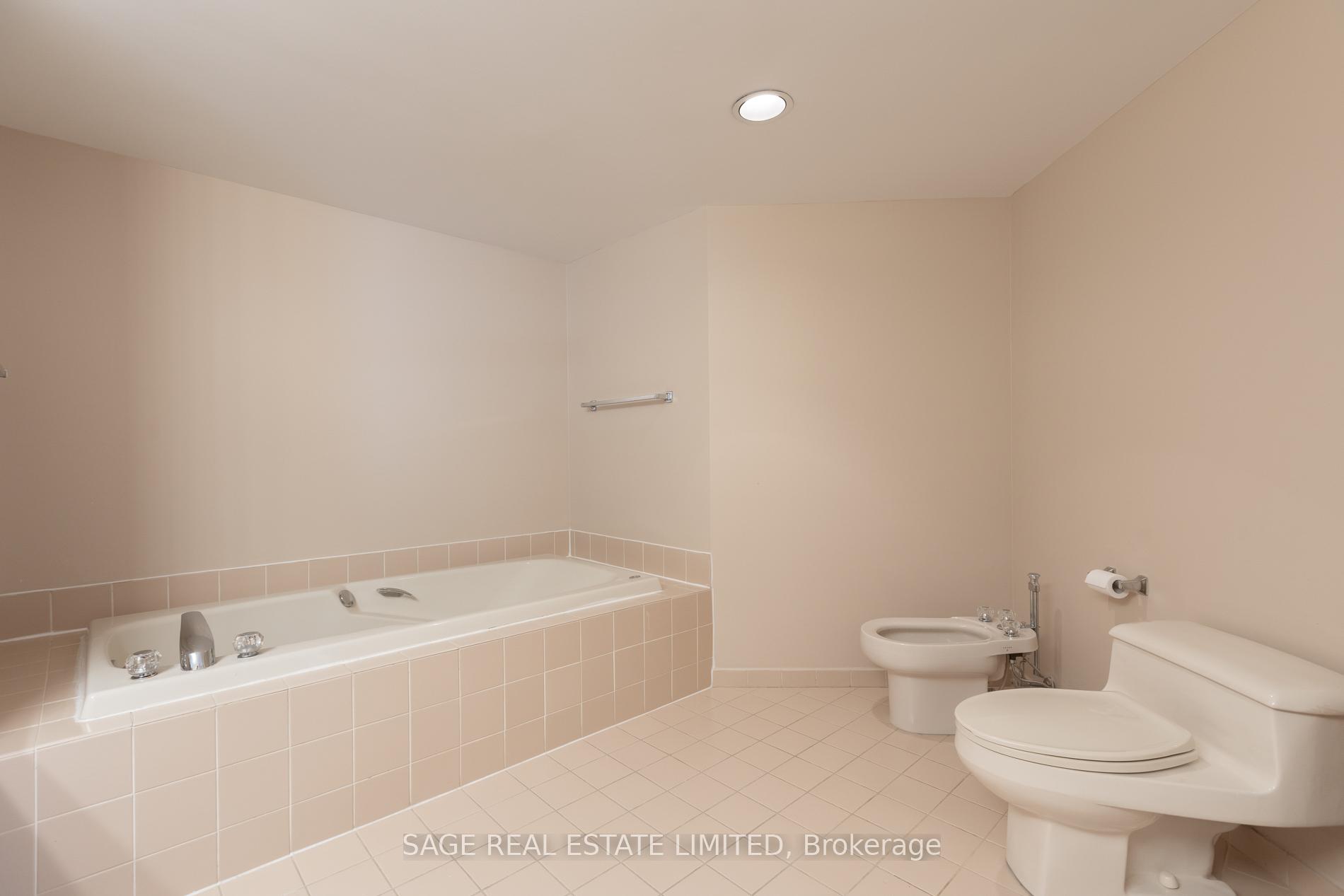 Photo 32 of Unit 302, 25 George Street, Toronto, Moss Park — HOMEH
