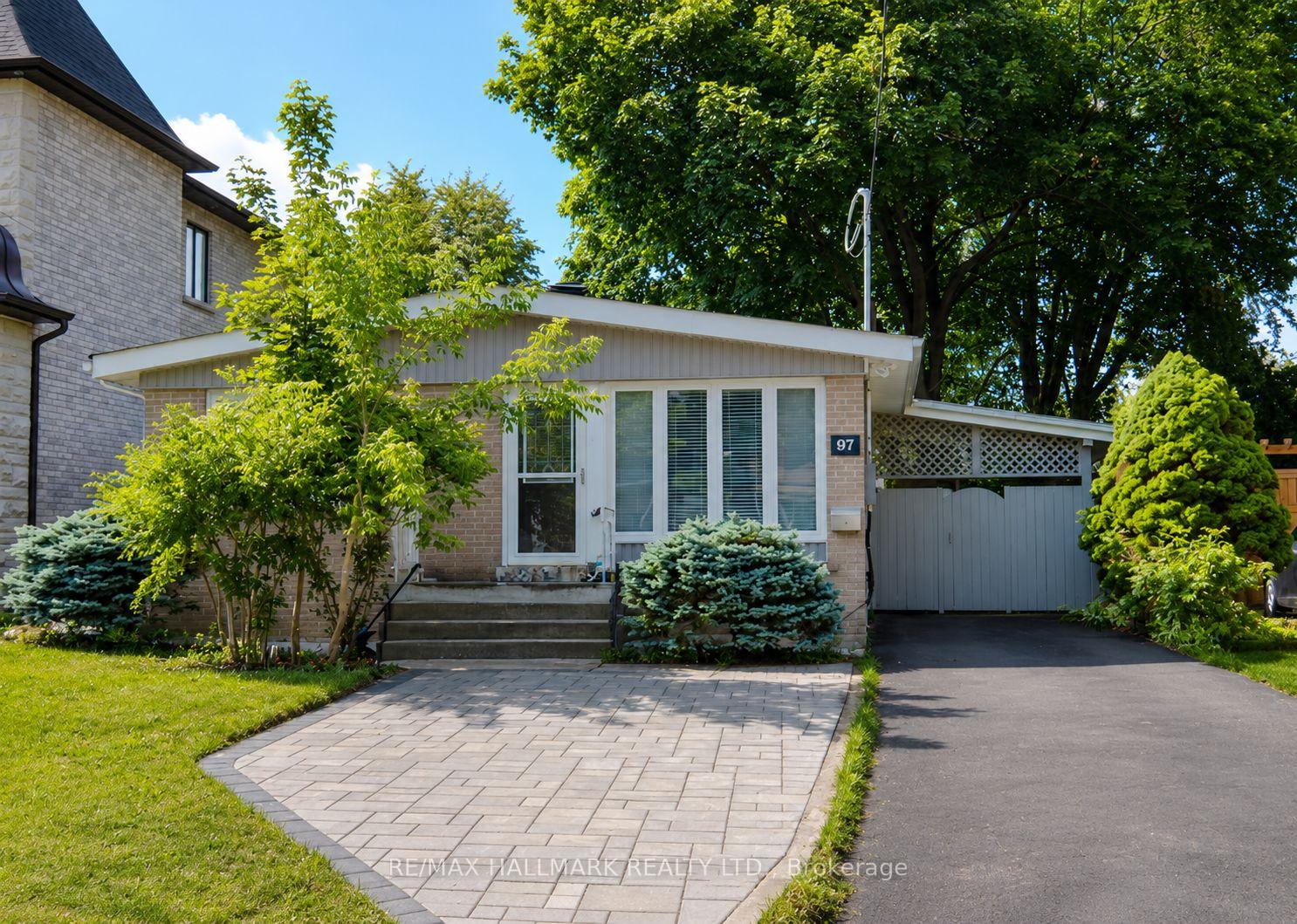 Front of Unit Main Fl, 97 Cartier Crescent