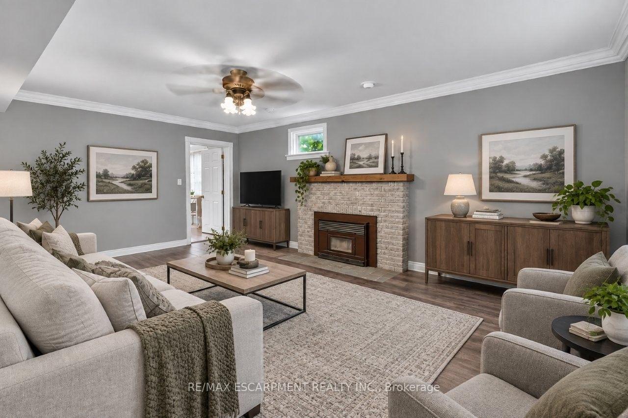 Photo 14 of 102 Ridge Road W, Grimsby, Grimsby Escarpment — HOMEH