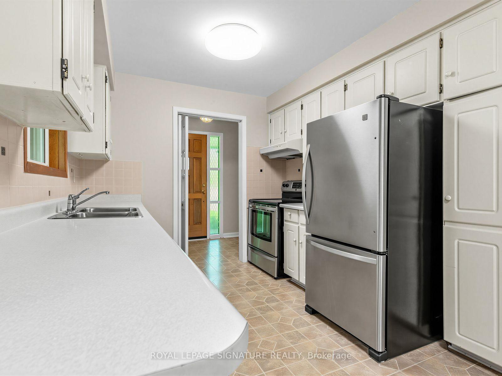 Photo 11 of 162 Bathgate Drive, Scarborough, Centennial Scarborough — HOMEH