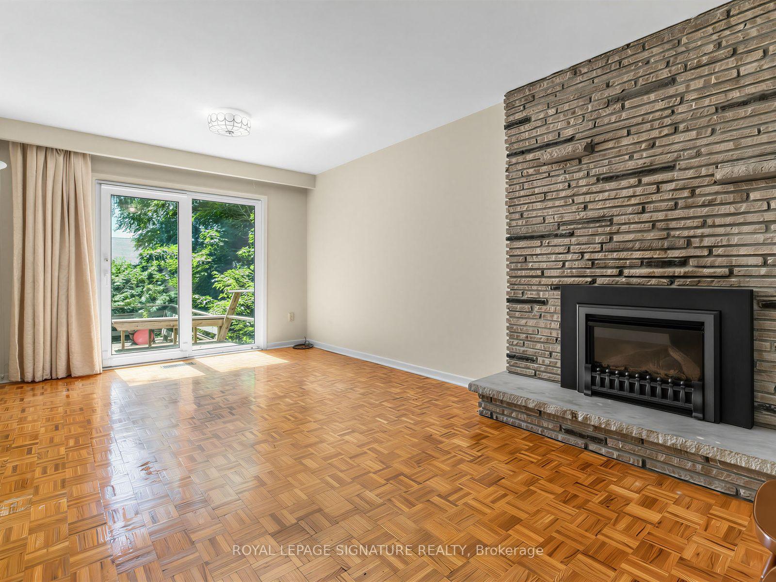 Photo 15 of 162 Bathgate Drive, Scarborough, Centennial Scarborough — HOMEH