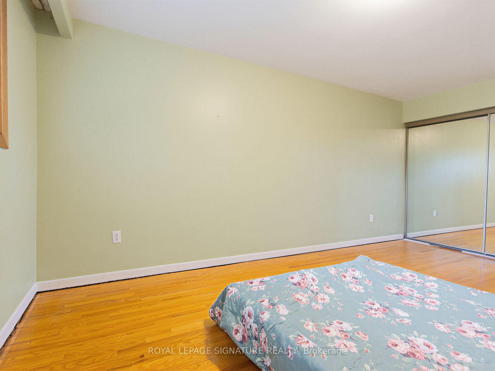 Photo 30 of 162 Bathgate Drive, Scarborough, Centennial Scarborough — HOMEH