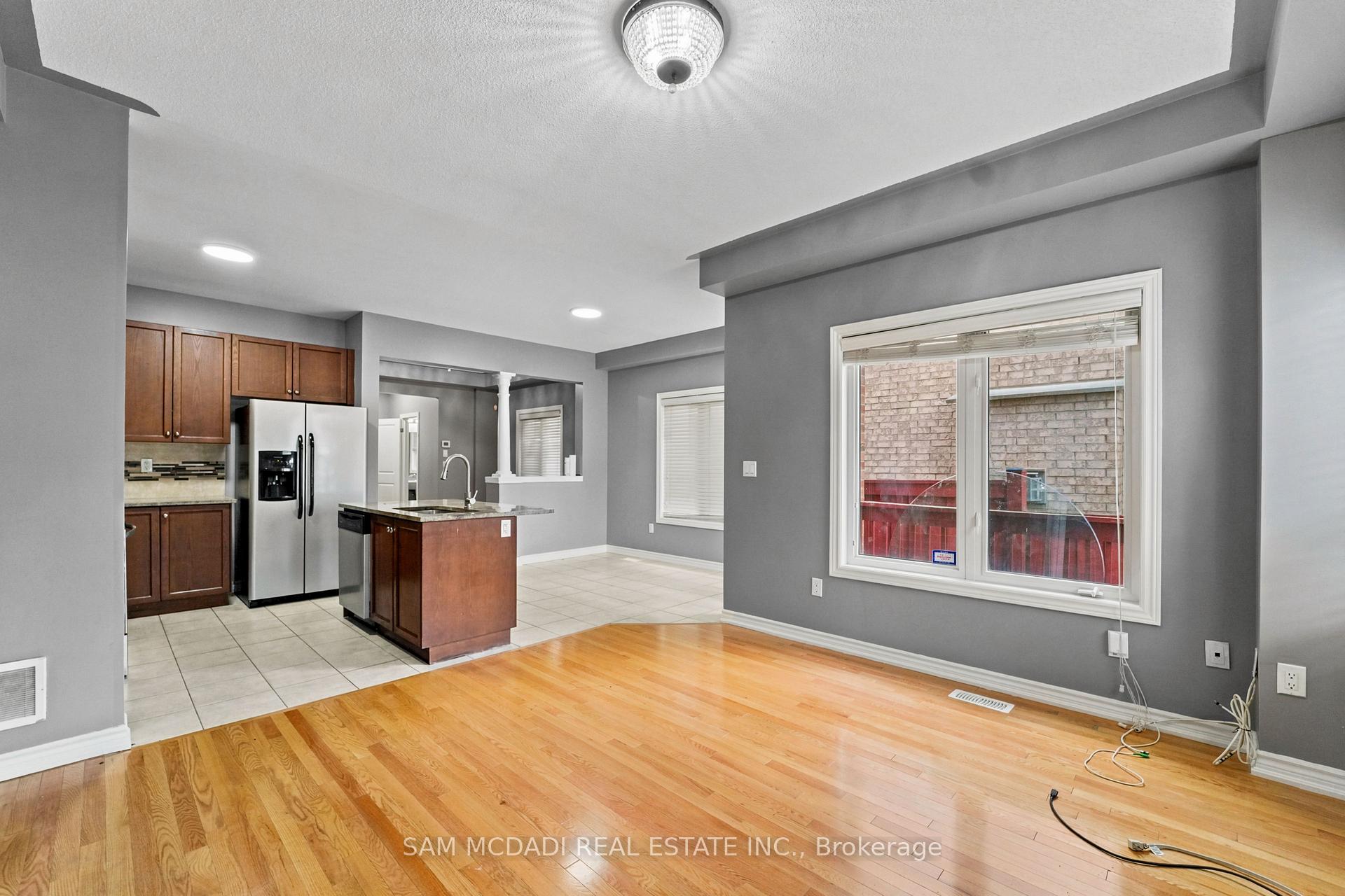 Photo 13 of 47 Interlude Drive, Brampton, Credit Valley — HOMEH