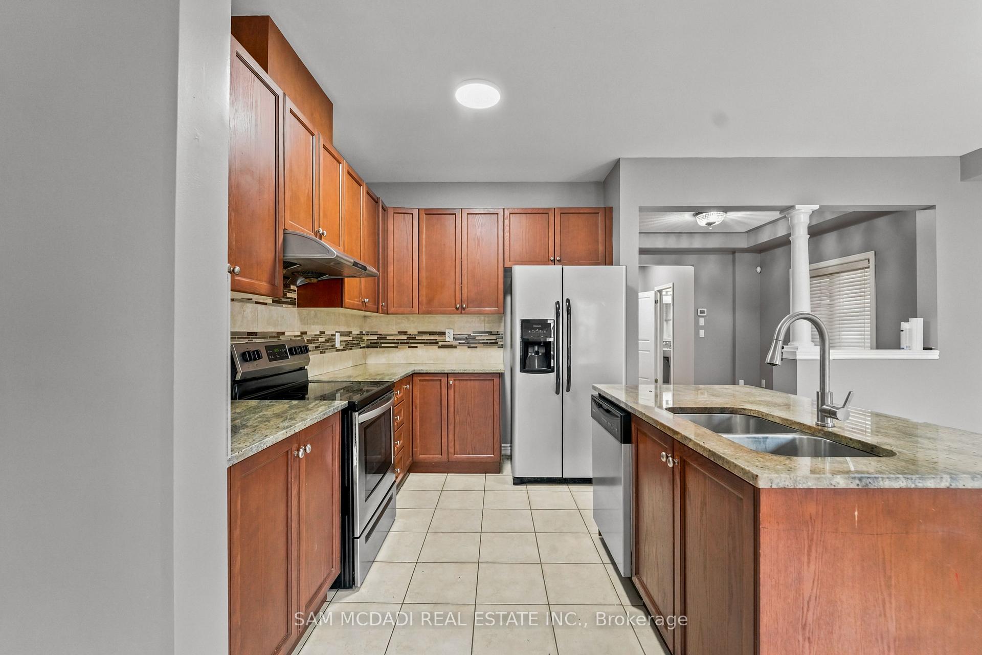 Photo 15 of 47 Interlude Drive, Brampton, Credit Valley — HOMEH